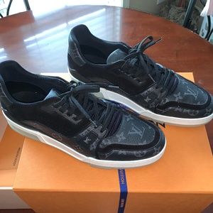 Sneaker